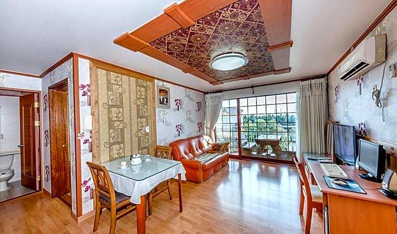 Gyul Hyanggi Pension