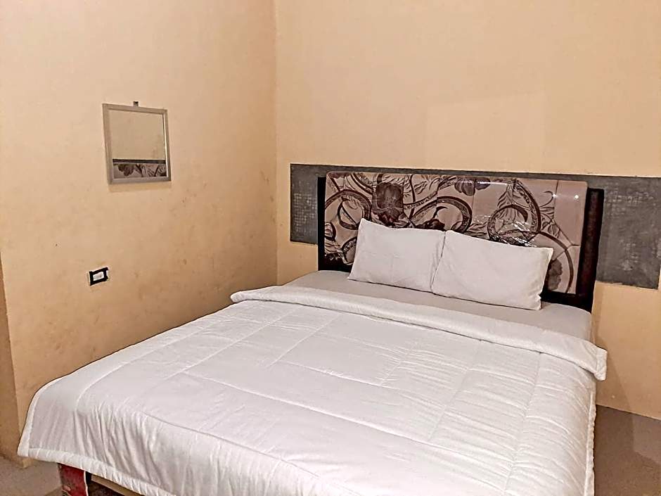 OYO Life 93590 Penginapan Palapa 10 Syariah