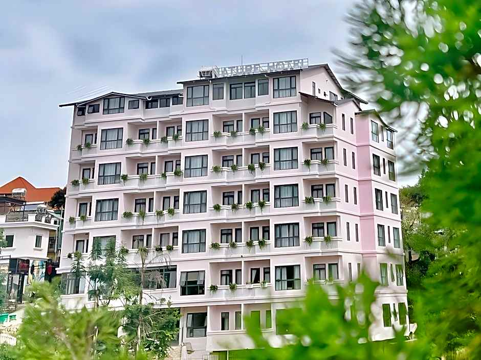Nature hotel - Luong The Vinh