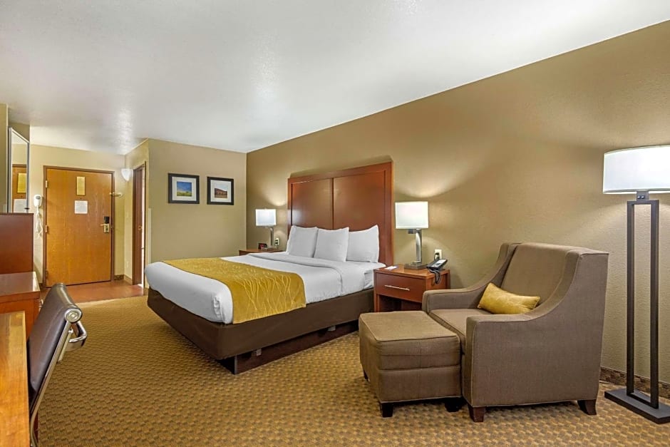 Comfort Inn & Suites Springfield I-44