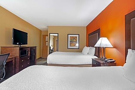 2 Double Beds, Mobility Accessible, Communication Assistance, Roll In Shower, Non-Smoking, Full Brea