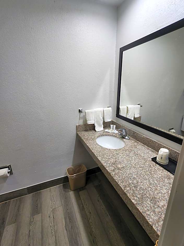 Super 8 by Wyndham Shreveport