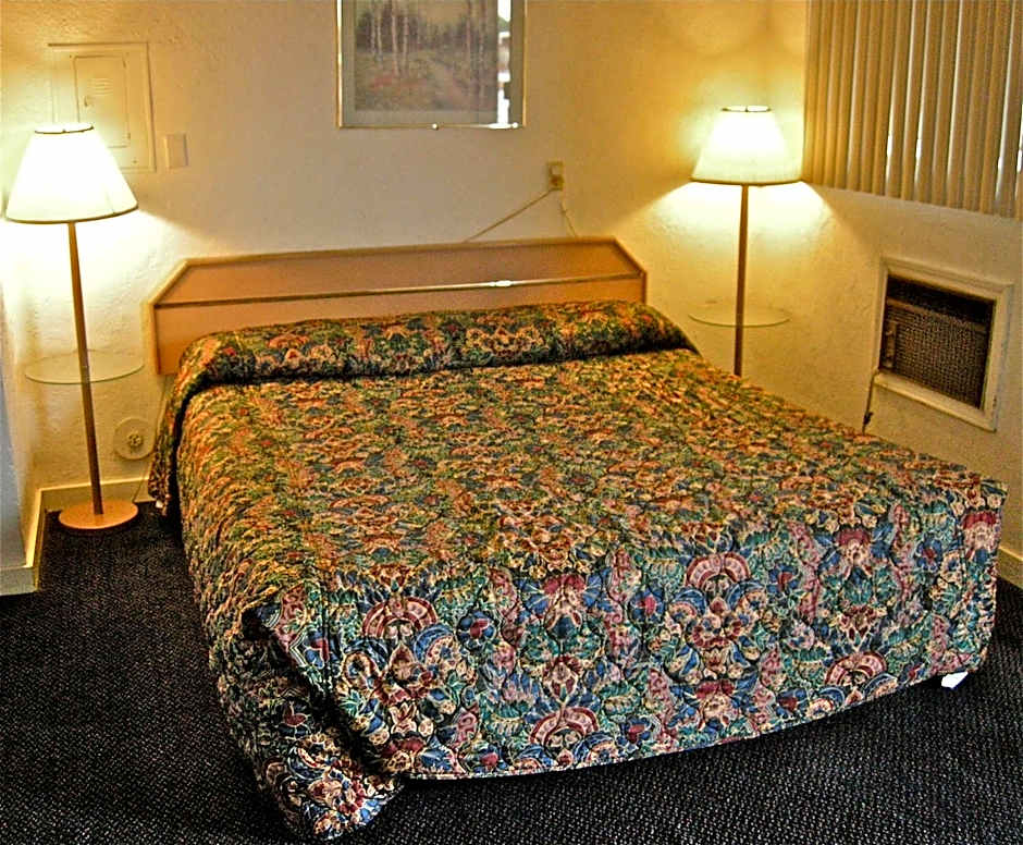 Hub Motel