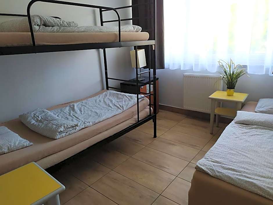 Aparthotel WADOWICE & Hostel GENERY