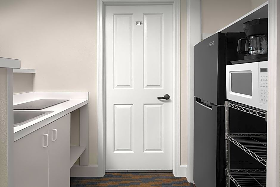 Ashland Hills Hotel & Suites