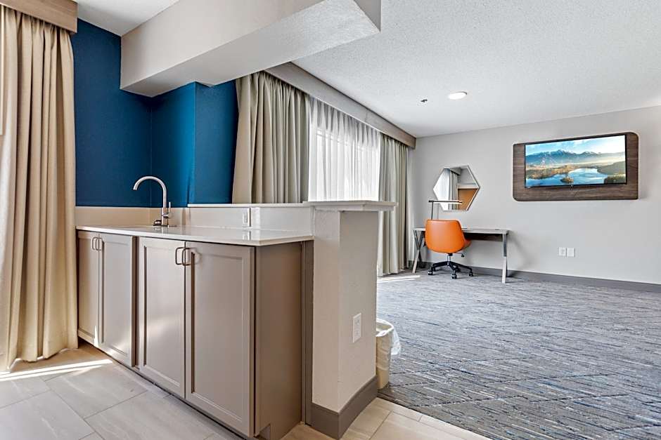 Holiday Inn Express Hotel & Suites Starkville By IHG