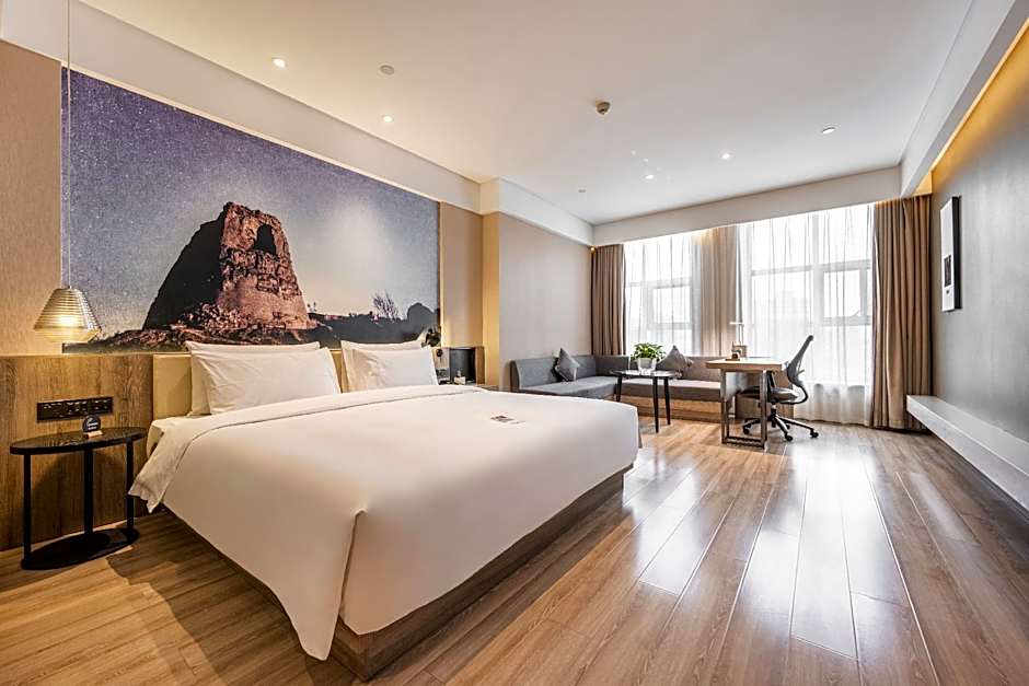 Atour Hotel Yulin Yuyang West Road Railway Station