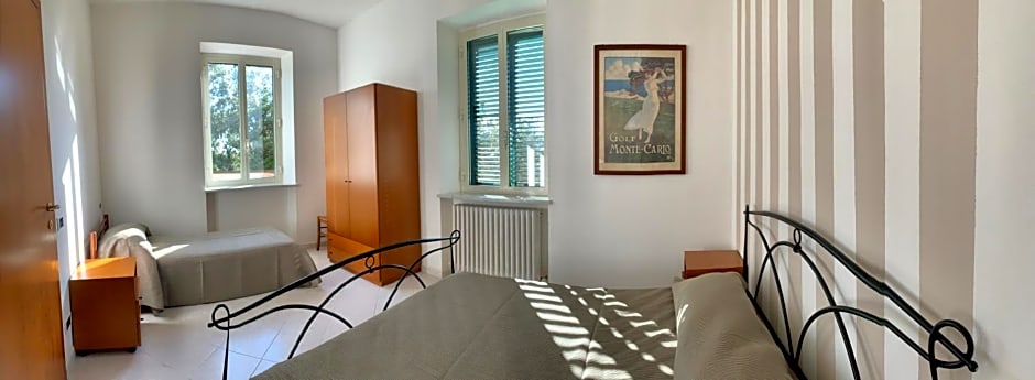 ROOM IN VILLA -Livorno - Montenero