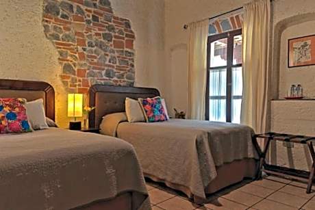 Standard Room with 2 single beds