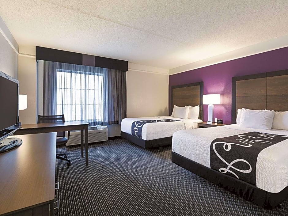 La Quinta Inn & Suites by Wyndham Dallas Plano West