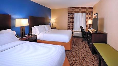 Standard Queen Room with Two Queen Beds
