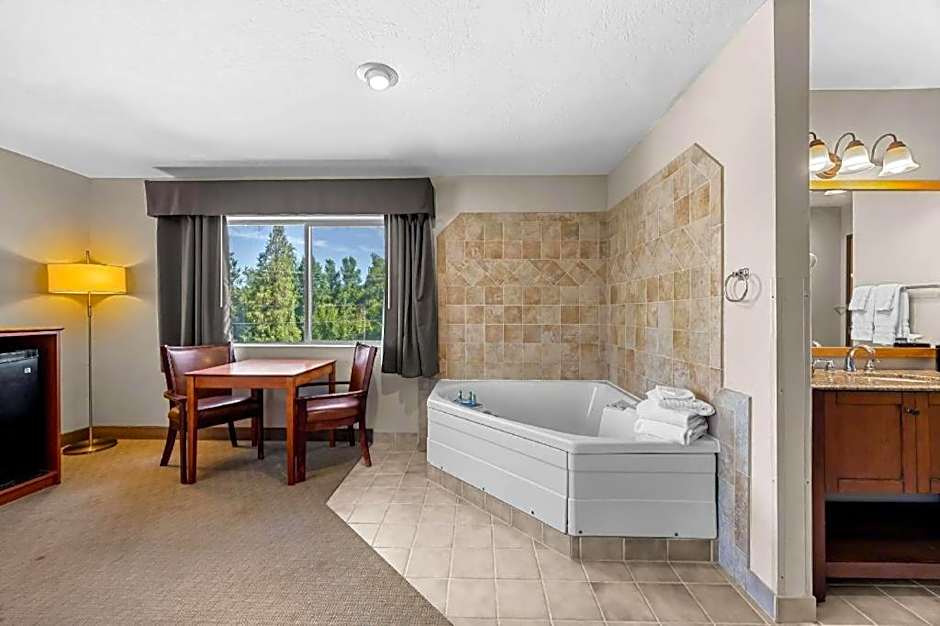 Best Western Inn At The Rogue