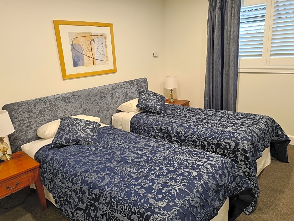 Moore Park Apartments