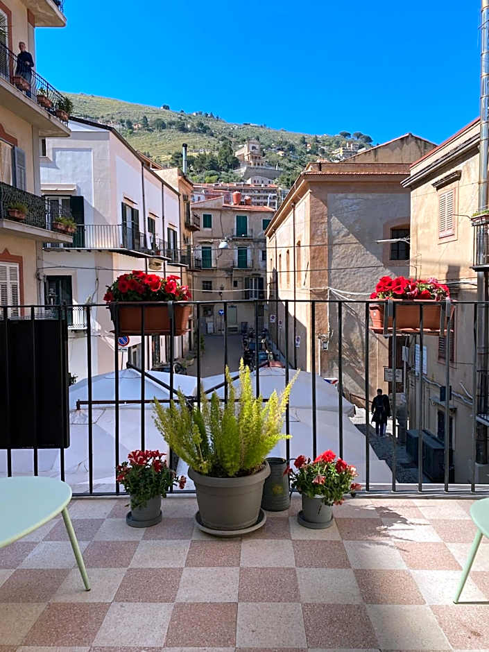 Torre's Camere & caffè