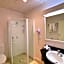 Brentwood Hotel