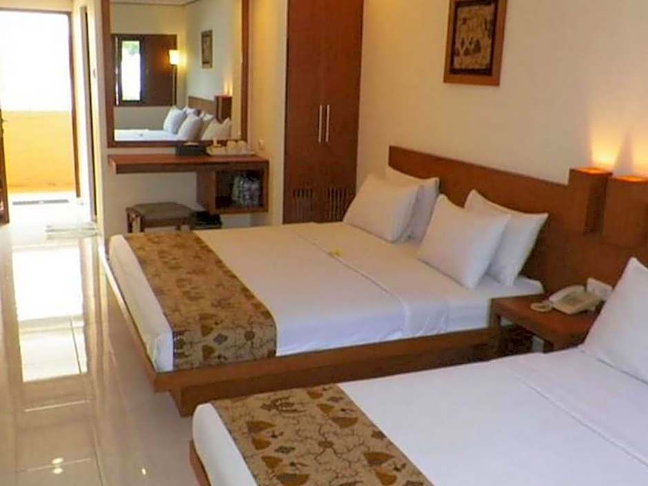 Nyiur Indah Beach Hotel