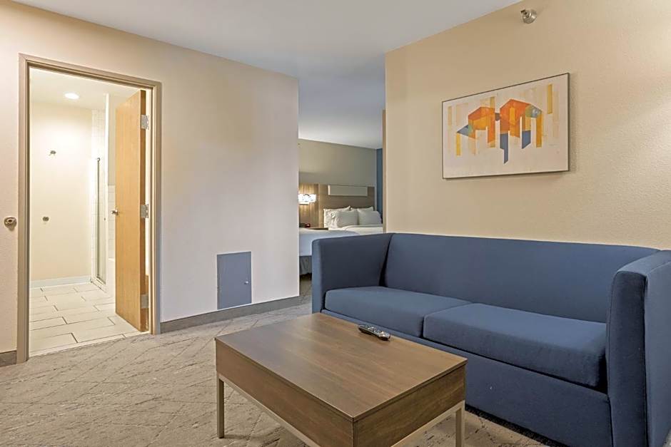 Holiday Inn Express Hotel & Suites Torrington By IHG