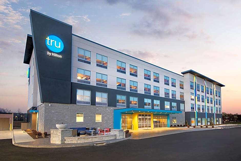 Tru by Hilton Sharonville, OH