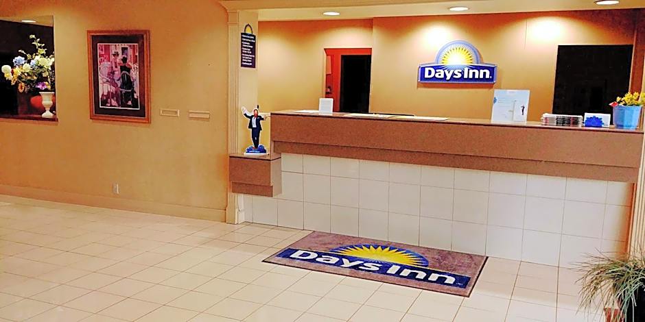 Days Inn by Wyndham Sidney OH