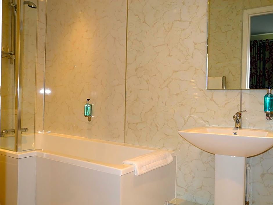 Oakside Lodge Guest House