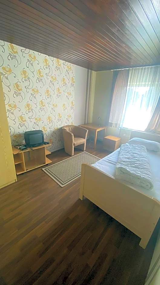 Monteurzimmer Abbehauser Bahnhof