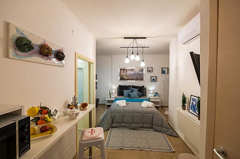 Yes I Know My Room - Magica Napoli