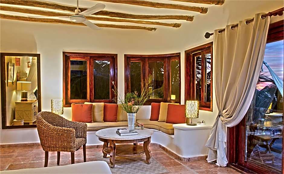 Ser Casasandra Boutique Hotel                                                                    