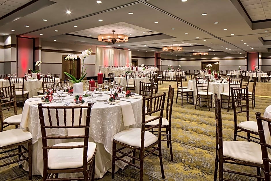 DoubleTree By Hilton Libertyville Mundelein