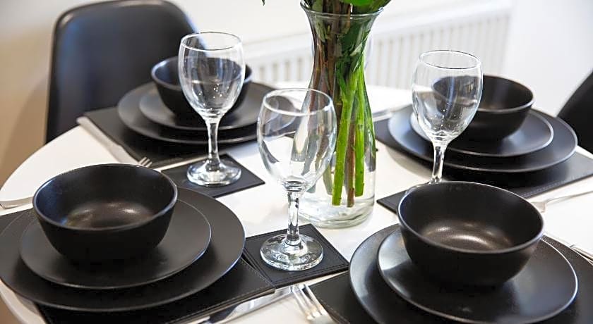 Velvet 2-bedroom apartment Clock House - Hoddesdon