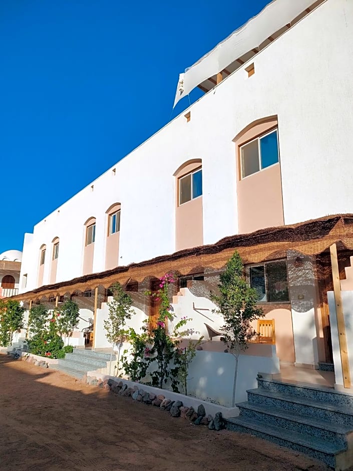 Al Deira Dahab Hotel