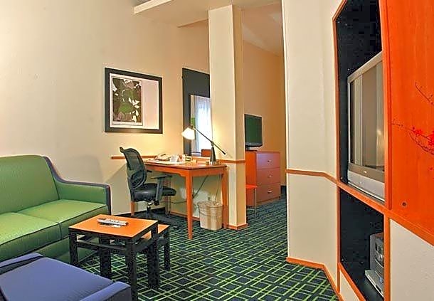Fairfield Inn Suites Brunswick