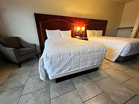 Double Room with Two Double Beds - Non-Smoking