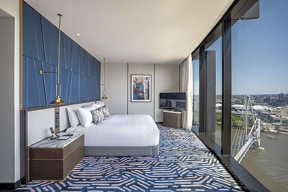 Photo 1 of 10 of Suite, River View