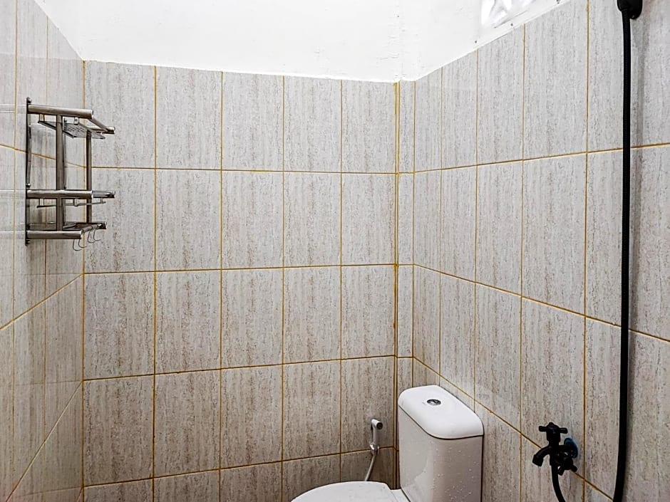 Adela Homestay Syariah Near Universitas Muhammadiyah Jambi Mitra RedDoorz