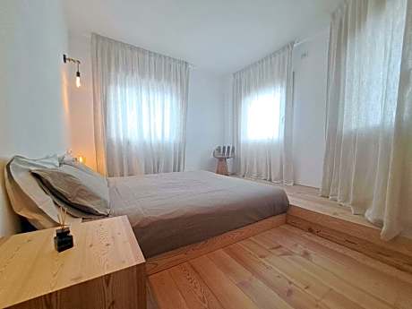 Two-Bedroom Deluxe Apartment with Garden View