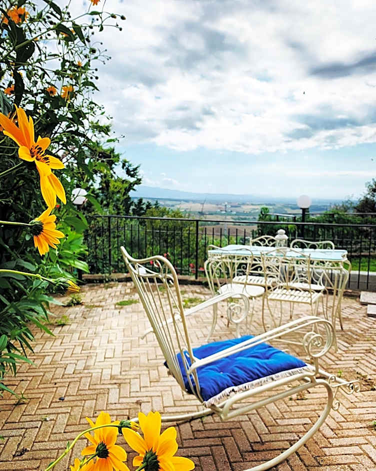 Casa Cerboneschi B&B in a medieval village with Panoramic Tuscan Hills