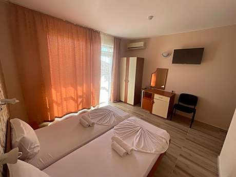 Standard Family Room