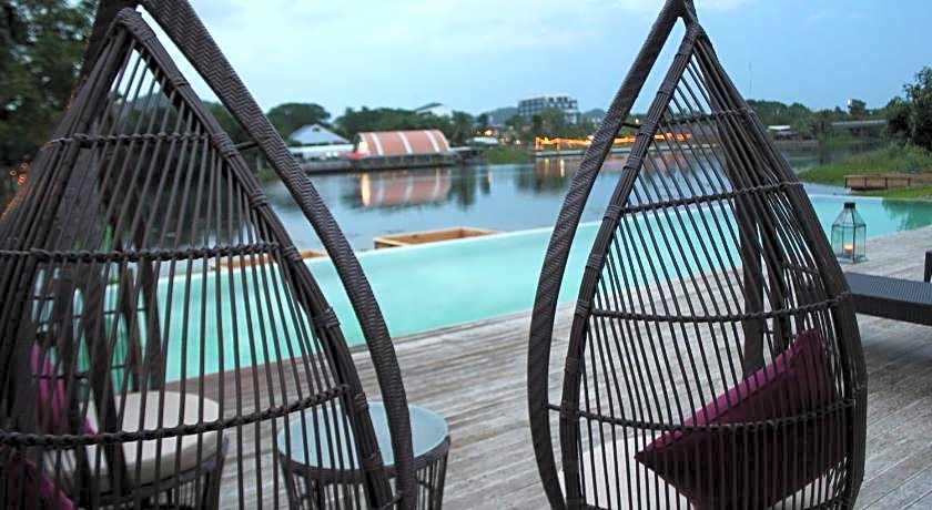 The Glory River Kwai Hotel