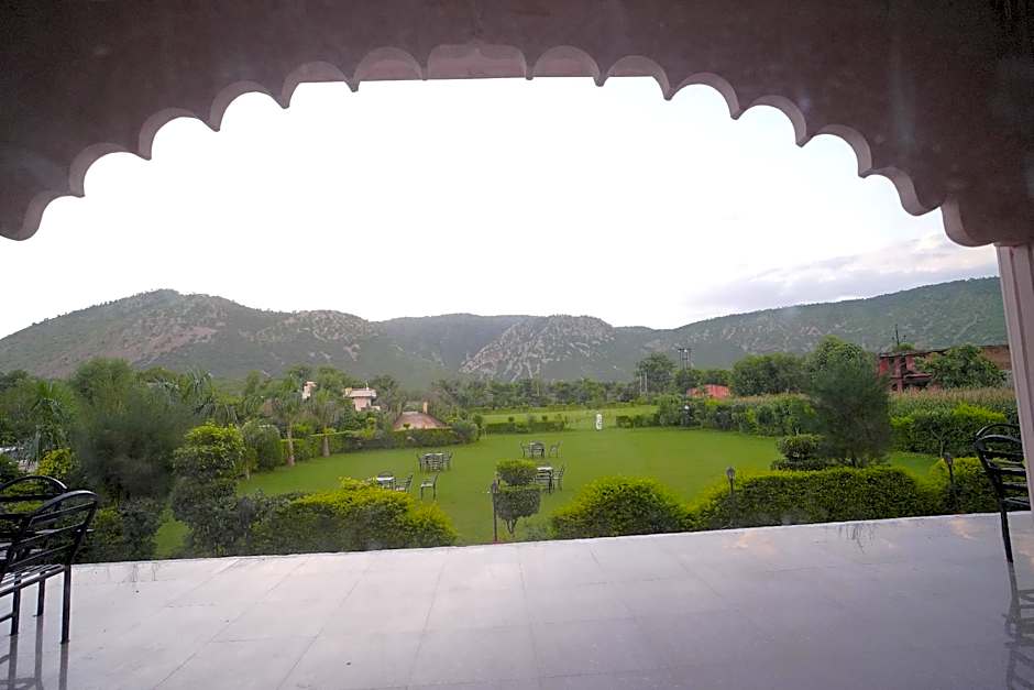 Dhawala Resort by Aamod 