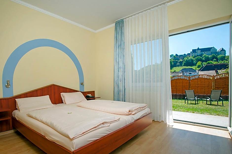 Land-gut-Hotel BurgBlick