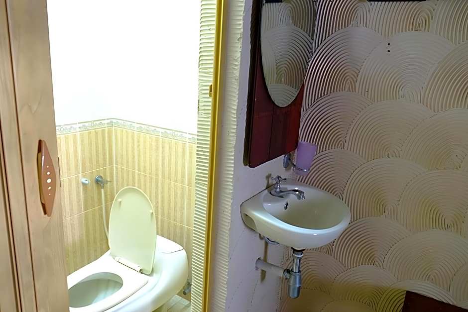 TNT Novelty Vacation House