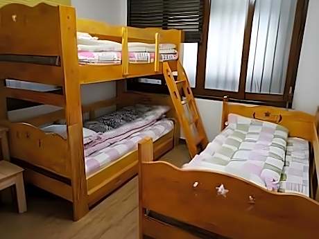 Friends & Family Suite