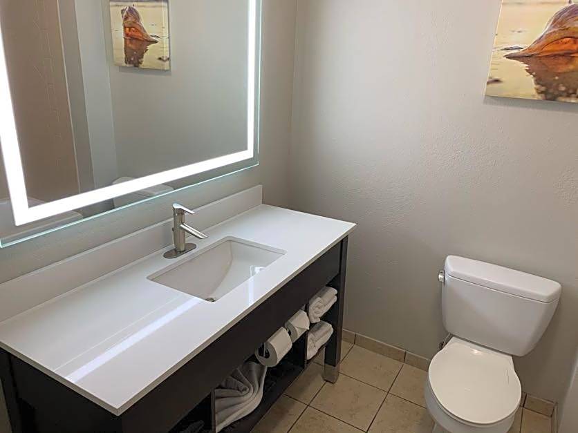 La Quinta Inn & Suites by Wyndham Panama City Beach