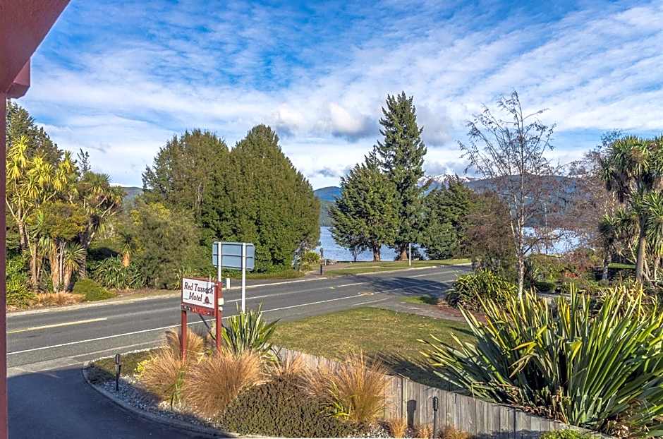 Red Tussock Motel