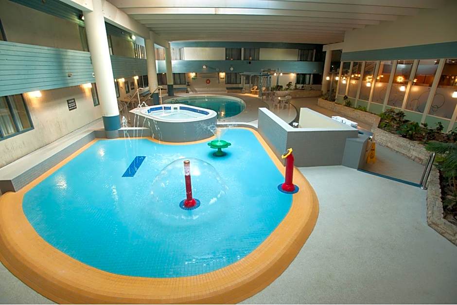 Travelodge by Wyndham Saskatoon