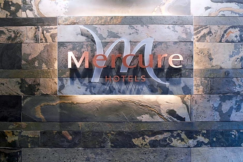 Mercure Cardiff Holland House Hotel & Spa
