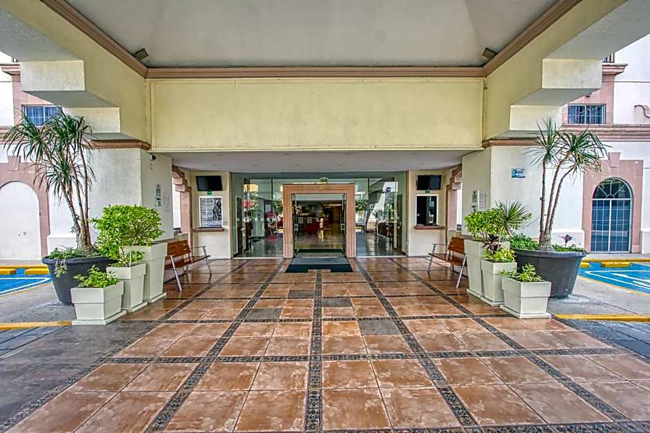Holiday Inn Leon By IHG