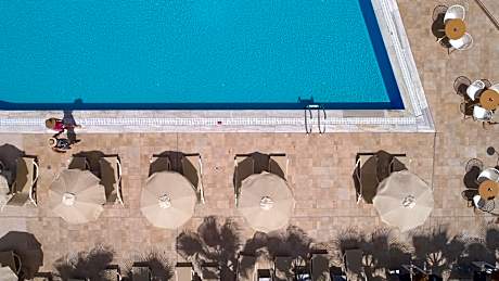 Angela Suites Boutique Hotel