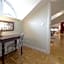 Crystal Suites Chez Helena