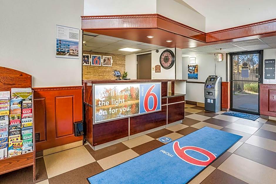 Motel 6-Levittown, PA - Bensalem